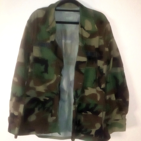 Coat - Picture 1 of 2